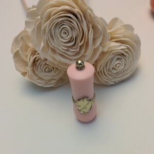 Yellow Flower 1 Color Changing Lipstick New in Box Giftable